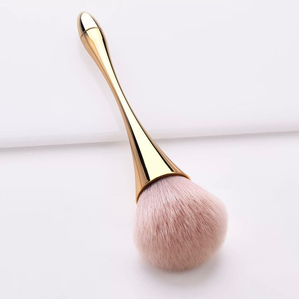 Large and Luxurious Powder Brush